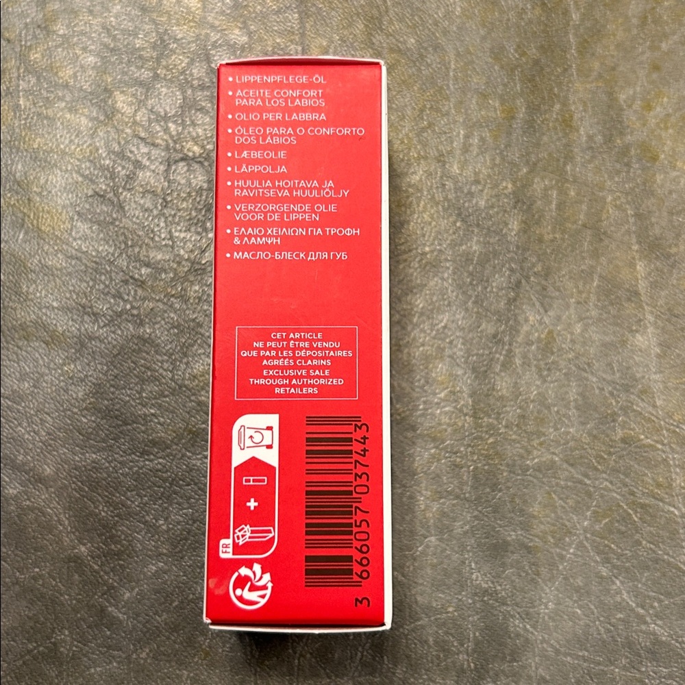Clarins Lip Comfort Oil Tinted shade 03 - Cherry - Picture 2 of 8